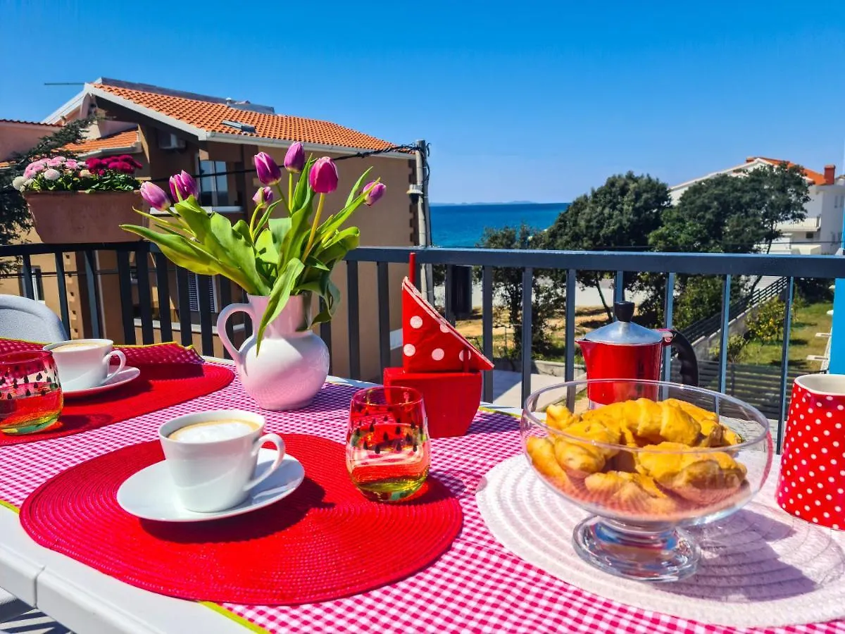 Apartment Magnolia بيتريتْشاني